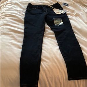 NEW! Dark navy blue skinny jeans for sale!